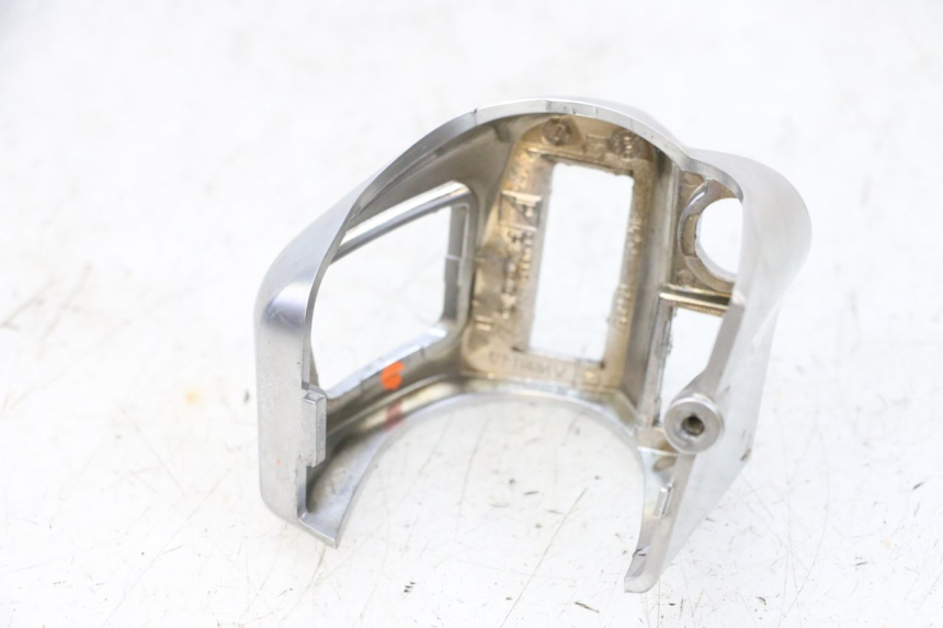 photo de PRZEŁĄCZNIK PRAWY PIAGGIO MP3 HPE 300 (2019 - 2026) - Zbliżenie techniczne