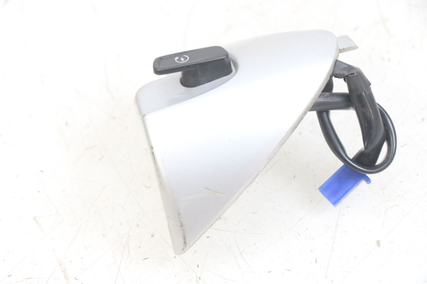 photo de PRZEŁĄCZNIK PRAWY YAMAHA NEOS NEO'S 4T 50 (2008 - 2016) - Inny kąt widzenia