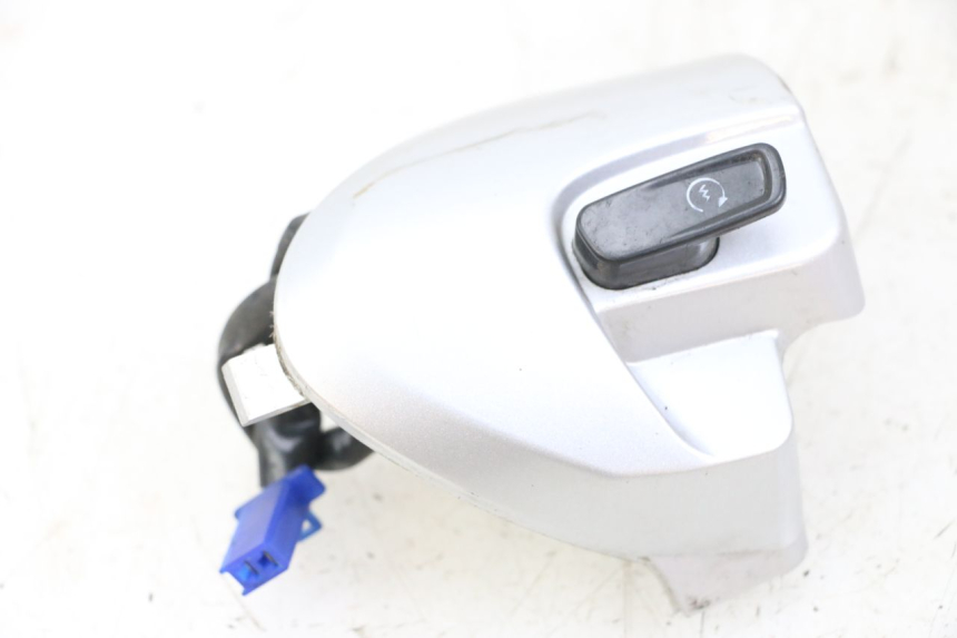 photo de PRZEŁĄCZNIK PRAWY YAMAHA NEOS NEO'S 4T 50 (2008 - 2016) - Widok główny