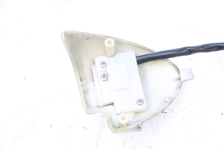 photo de PRZEŁĄCZNIK PRAWY YAMAHA NEOS NEO'S 4T 50 (2008 - 2016) - Zbliżenie techniczne