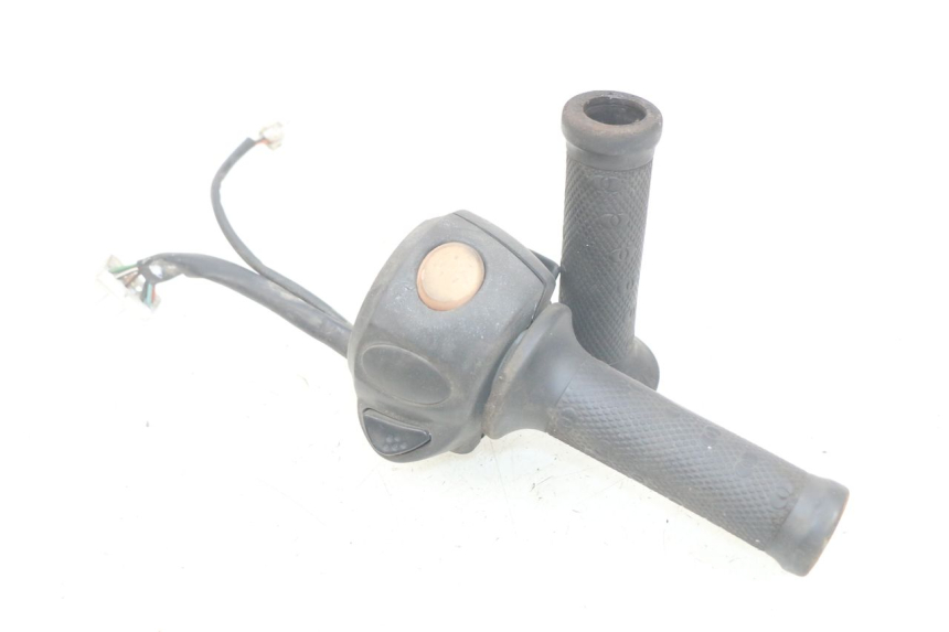 photo de PRZEŁĄCZNIK PRAWY GILERA NEXUS 125 (2007 - 2009) - Widok główny