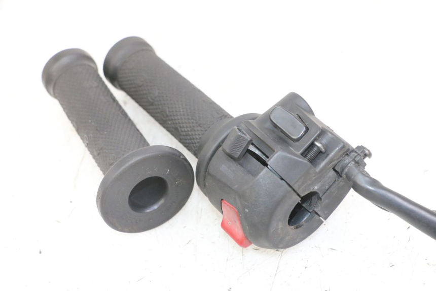 photo de PRZEŁĄCZNIK PRAWY GILERA NEXUS 125 (2009 - 2013) - Szczegół części