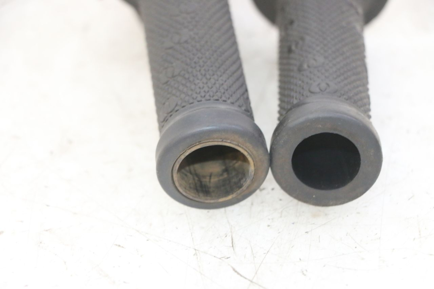 photo de PRZEŁĄCZNIK PRAWY GILERA NEXUS 125 (2009 - 2013) - Punkty mocowania