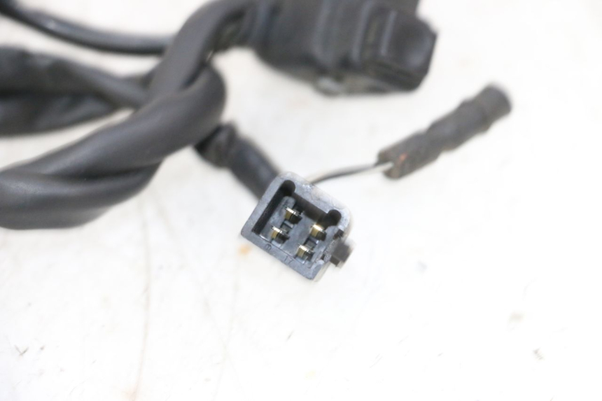 photo de PRZEŁĄCZNIK PRAWY HONDA NSR R 125 (1994 - 2003) - Inny kąt widzenia