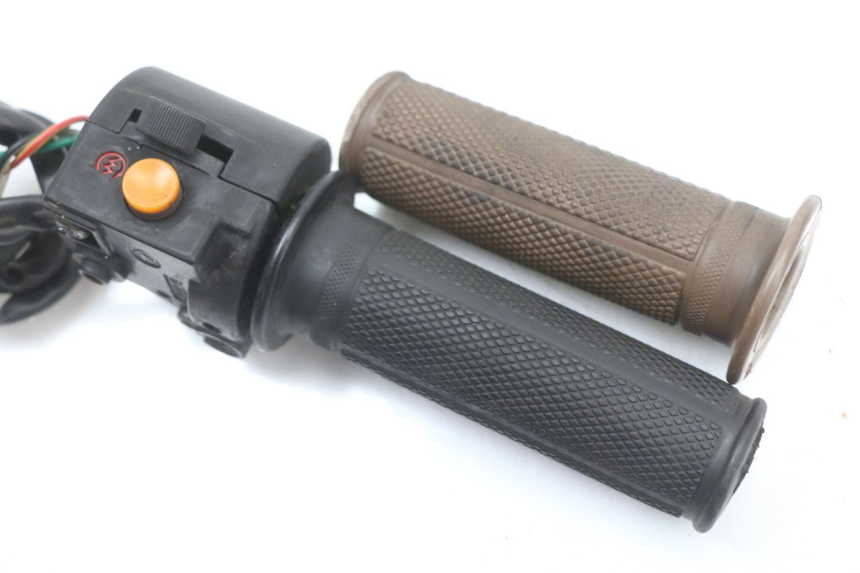 photo de PRZEŁĄCZNIK PRAWY JM MOTORS OLDIES 4T 50 (2010 - 2020) - Szczegół części