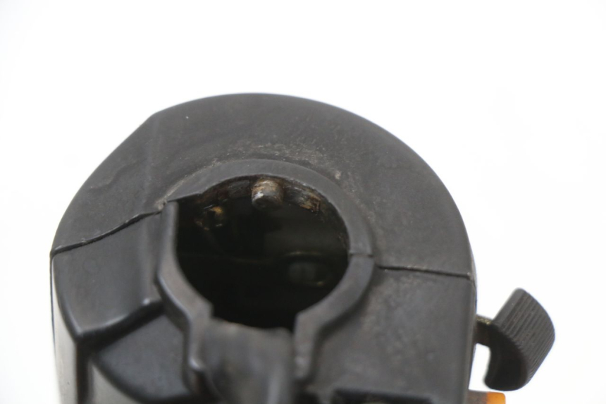 photo de PRZEŁĄCZNIK PRAWY JM MOTORS OLDIES 4T 50 (2010 - 2020) - Punkty mocowania