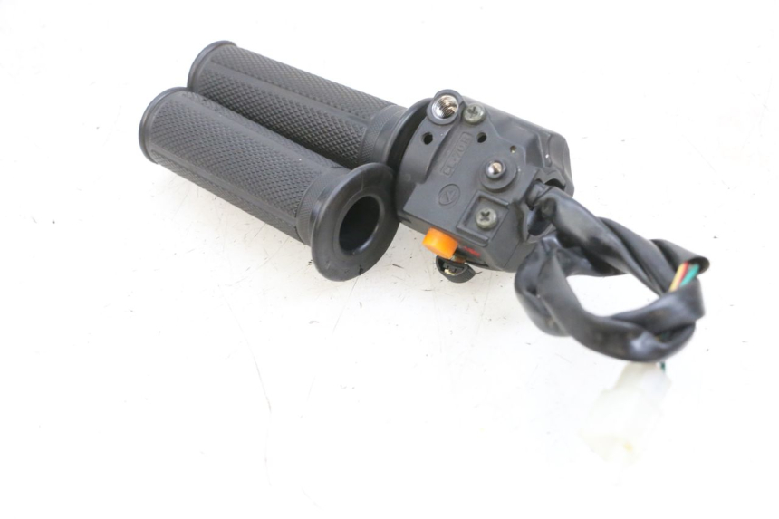 photo de PRZEŁĄCZNIK PRAWY JM MOTORS OLDIES 4T 50 (2010 - 2020) - Widok ogólny