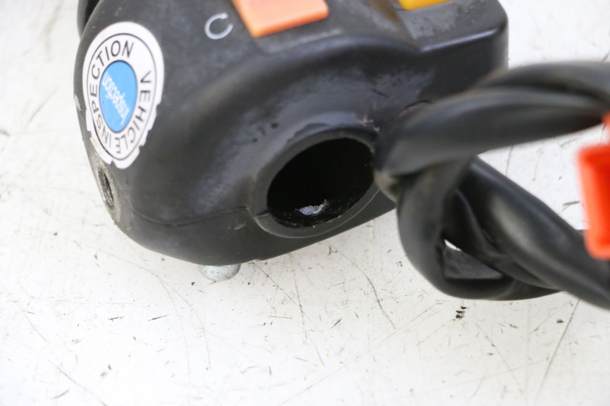 photo de PRZEŁĄCZNIK PRAWY JM MOTORS OLDIES GT 4T 50 (2018 - 2025) - Szczegół części