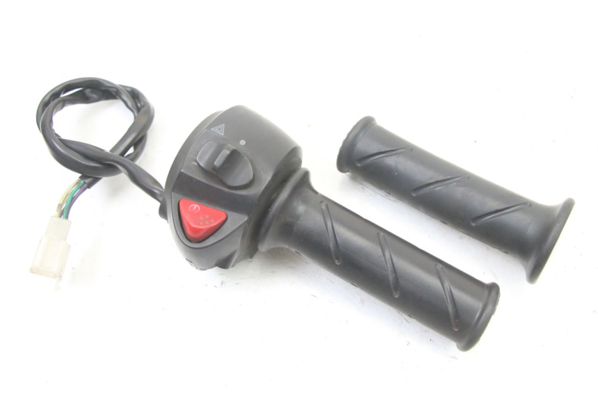 photo de PRZEŁĄCZNIK PRAWY PEUGEOT CITYSTAR 125 (2011 - 2017) - Widok główny