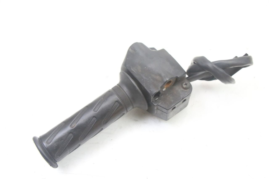 photo de PRZEŁĄCZNIK PRAWY PEUGEOT KISBEE 2T 50 (2010 - 2017) - Inny kąt widzenia