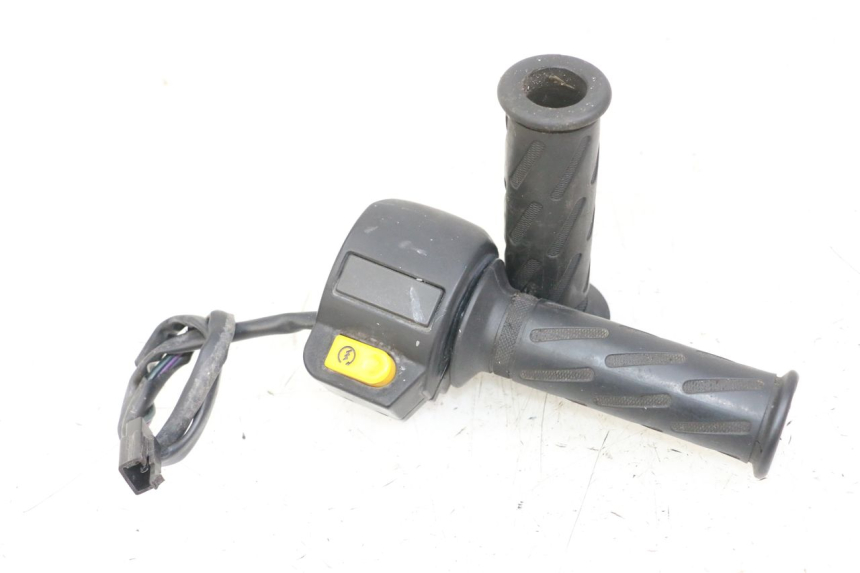 photo de PRZEŁĄCZNIK PRAWY PEUGEOT VIVACITY 125 (2010 - 2017) - Widok główny