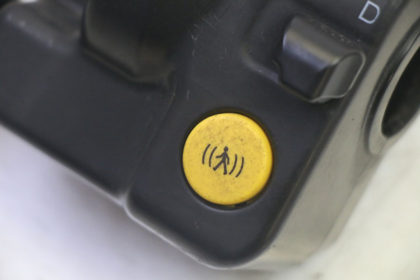 photo de PRZEŁĄCZNIK PRAWY LIGIER PULSE 3 1 (2014 - 2020) - Zoom stanu zużycia