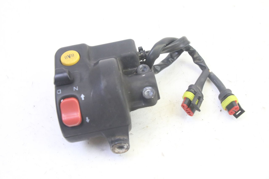 photo de PRZEŁĄCZNIK PRAWY LIGIER PULSE 3 1 (2014 - 2020) - Inny kąt widzenia