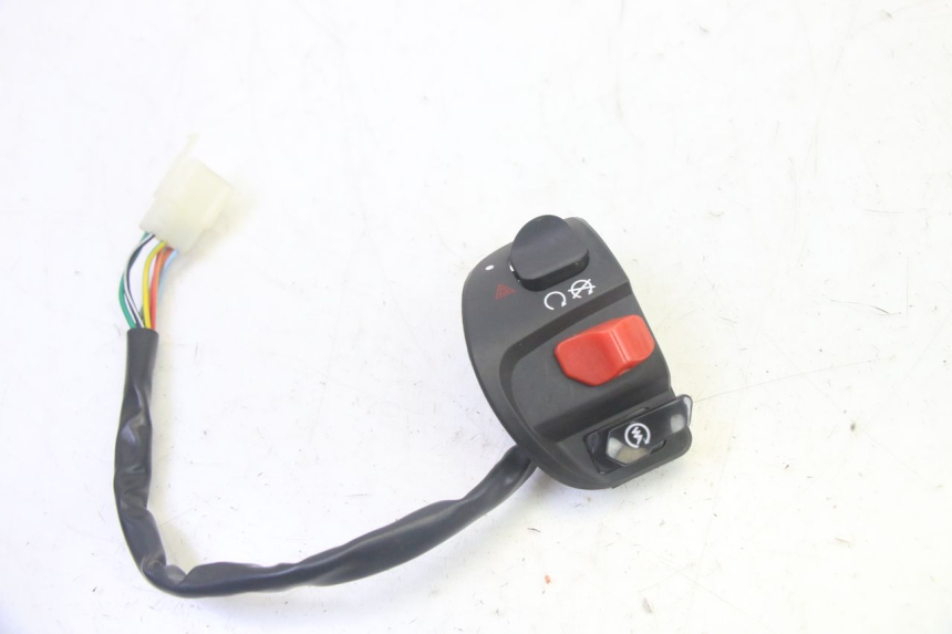 photo de PRZEŁĄCZNIK PRAWY EFUN PUSA 1 - Widok główny