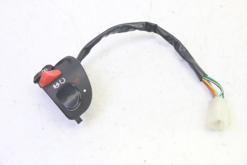 photo de PRZEŁĄCZNIK PRAWY EFUN PUSA 1 - Zoom stanu zużycia