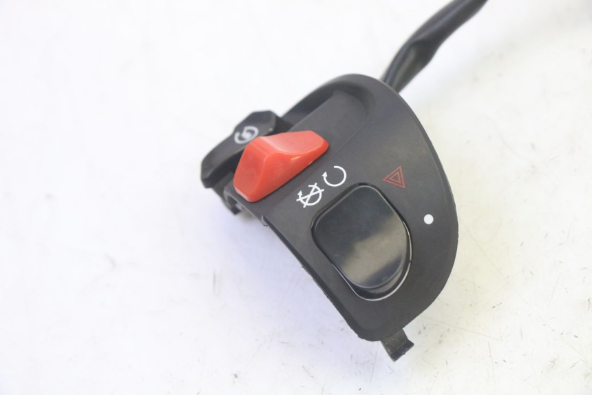 photo de PRZEŁĄCZNIK PRAWY EFUN PUSA 1 - Inny kąt widzenia