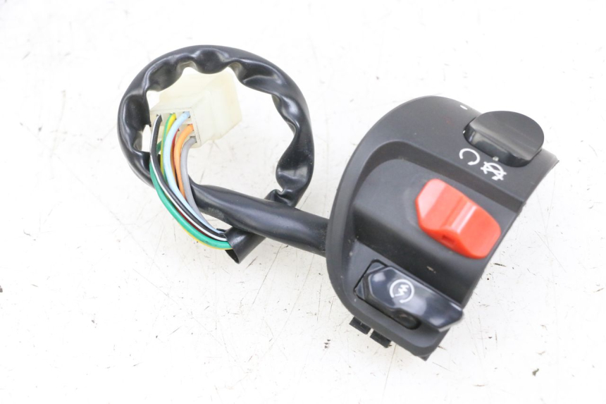 photo de PRZEŁĄCZNIK PRAWY EFUN PUSA 1 - Widok główny