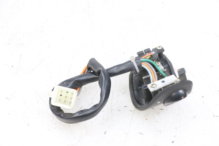 photo de PRZEŁĄCZNIK PRAWY EFUN PUSA 1 - Szczegół części