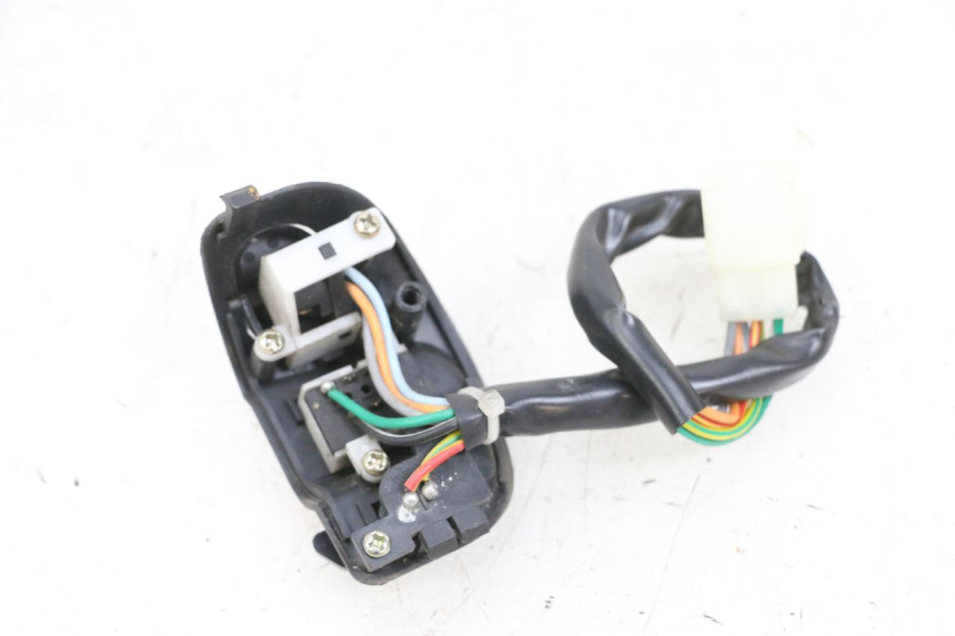 photo de PRZEŁĄCZNIK PRAWY EFUN PUSA 1 - Inny kąt widzenia