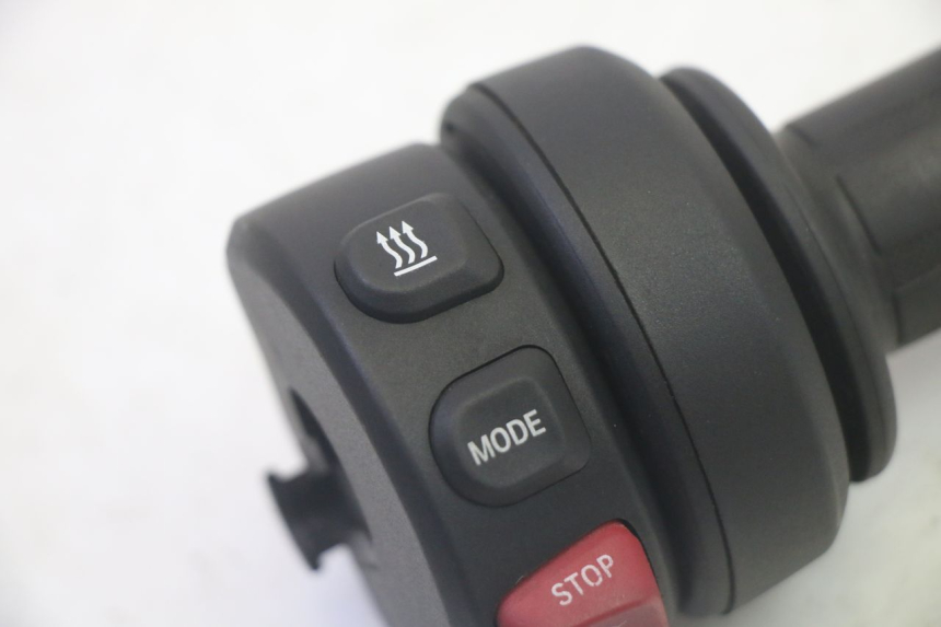 photo de PRZEŁĄCZNIK PRAWY BMW R GS 1250 (2021 - 2024) - Inny kąt widzenia