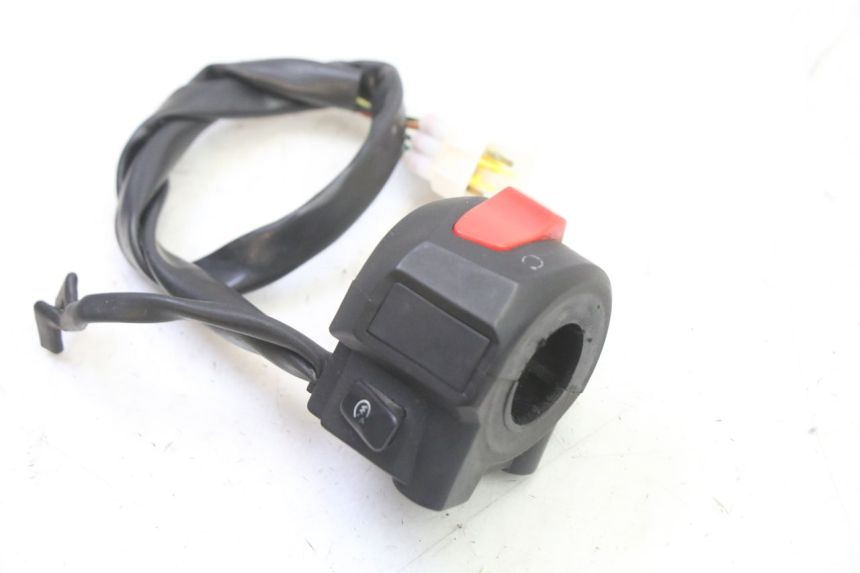 photo de PRZEŁĄCZNIK PRAWY MAG POWER R-STREET 50 (2016 - 2025) - Szczegół części