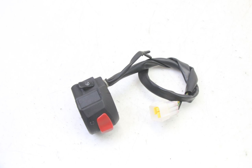 photo de PRZEŁĄCZNIK PRAWY MAG POWER R-STREET 50 (2016 - 2025) - Zoom stanu zużycia