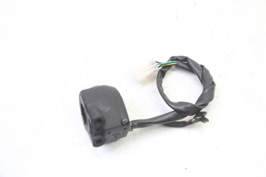 photo de PRZEŁĄCZNIK PRAWY MAG POWER R-STREET 50 (2016 - 2025) - Zbliżenie techniczne