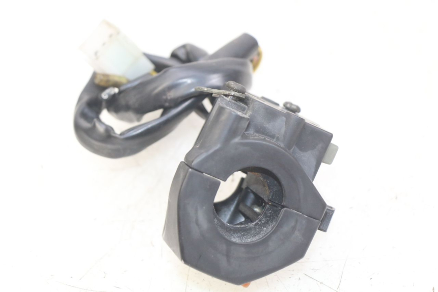 photo de PRZEŁĄCZNIK PRAWY YAMASAKI RAPTOR 50 (2013 - 2018) - Zoom stanu zużycia