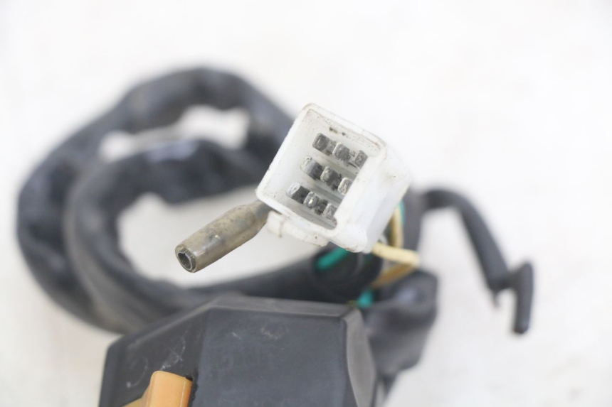 photo de PRZEŁĄCZNIK PRAWY YAMASAKI ROADSTER 50 (2013 - 2018) - Widok ogólny