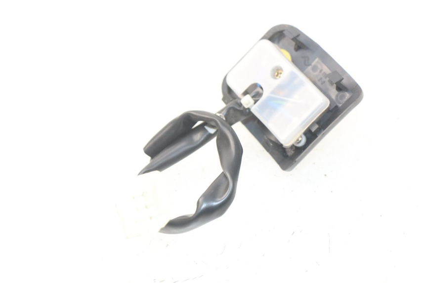 photo de PRZEŁĄCZNIK PRAWY JM MOTORS SANTANA 50 (2014 - 2023) - Zoom stanu zużycia