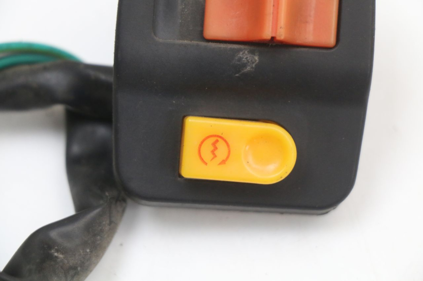 photo de PRZEŁĄCZNIK PRAWY JM MOTORS SANTANA 50 (2014 - 2023) - Inny kąt widzenia