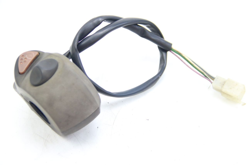 photo de PRZEŁĄCZNIK PRAWY PEUGEOT SATELIS COMPRESSOR K15 125 (2006 - 2009) - Szczegół części