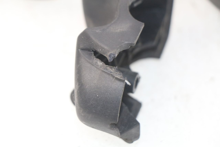 photo de PRZEŁĄCZNIK PRAWY PEUGEOT SATELIS 300 (2012 - 2015) - Zoom stanu zużycia