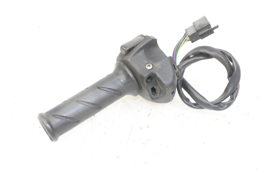 photo de PRZEŁĄCZNIK PRAWY PEUGEOT SATELIS 125 (2013 - 2018) - Widok ogólny