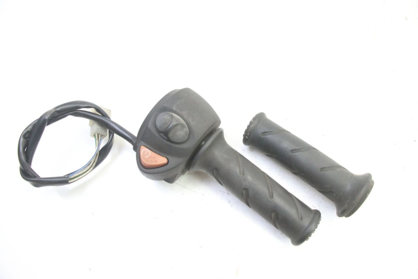 photo de PRZEŁĄCZNIK PRAWY PEUGEOT SATELIS 250 (2006 - 2012) - Widok główny