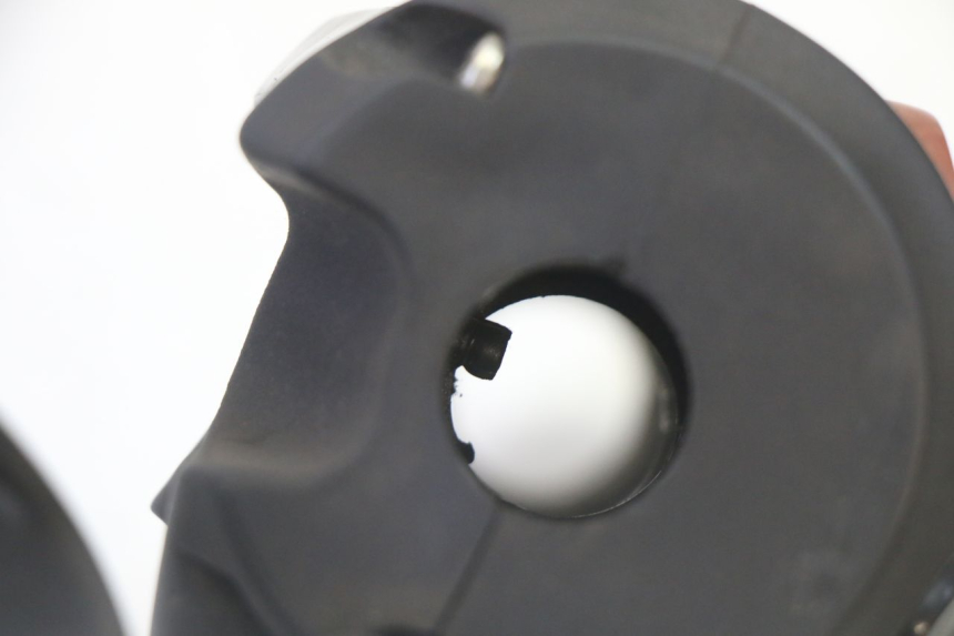 photo de PRZEŁĄCZNIK PRAWY PEUGEOT SATELIS 125 (2013 - 2018) - Widok ogólny