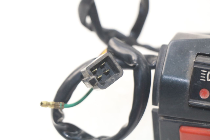 photo de PRZEŁĄCZNIK PRAWY PEUGEOT SC 50 (1988 - 1992) - Zoom stanu zużycia