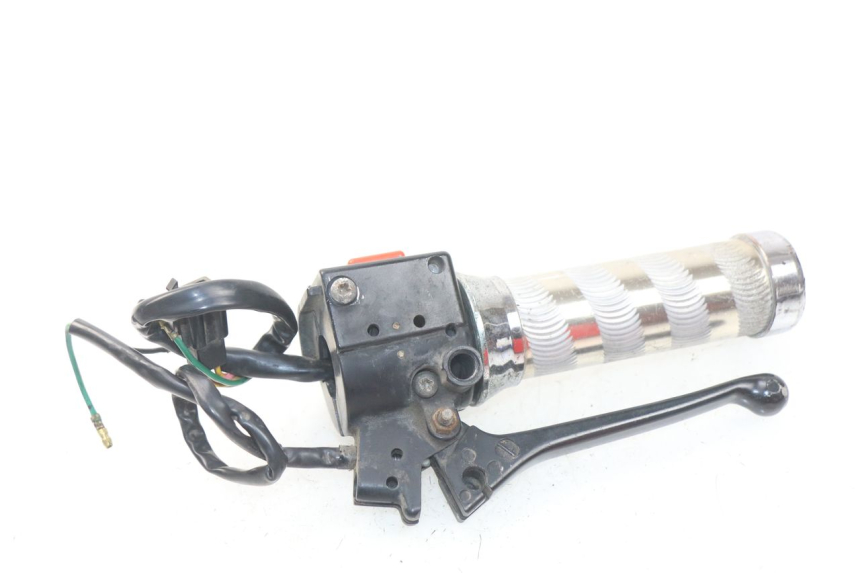 photo de PRZEŁĄCZNIK PRAWY PEUGEOT SC 50 (1988 - 1992) - Inny kąt widzenia