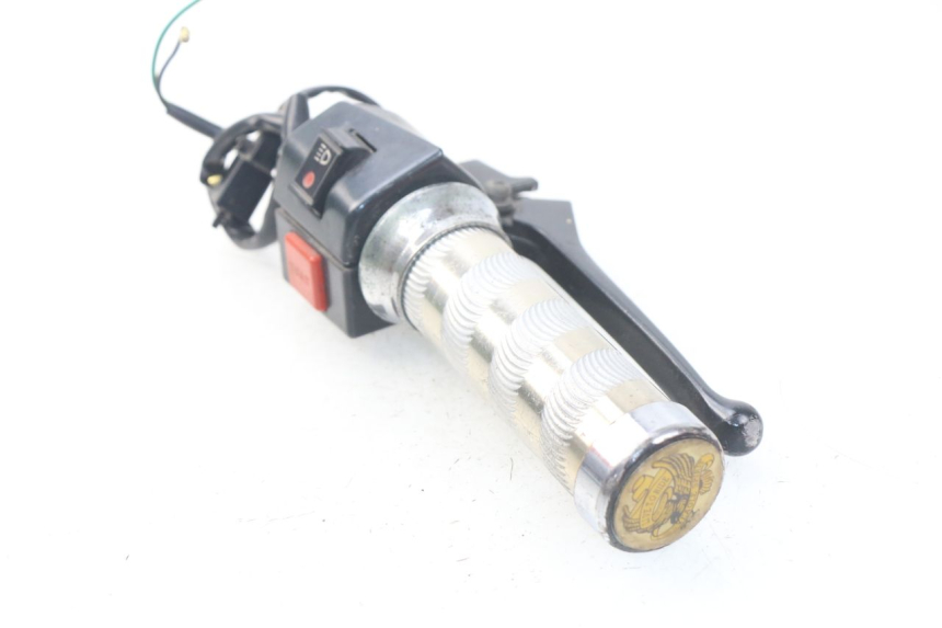 photo de PRZEŁĄCZNIK PRAWY PEUGEOT SC 50 (1988 - 1992) - Widok ogólny