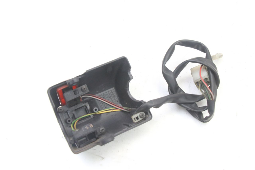 photo de PRZEŁĄCZNIK PRAWY APRILIA SCARABEO GT TOURING 125 (1999 - 2005) - Zbliżenie techniczne