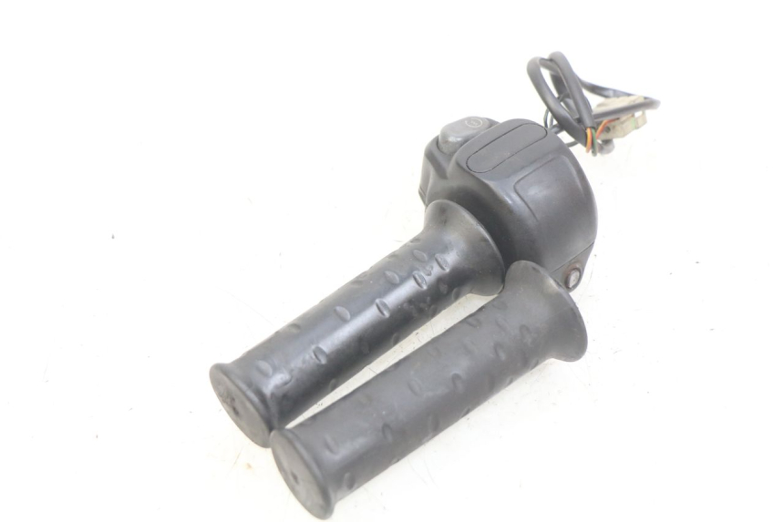 photo de PRZEŁĄCZNIK PRAWY APRILIA SCARABEO 100 (2003 - 2012) - Punkty mocowania