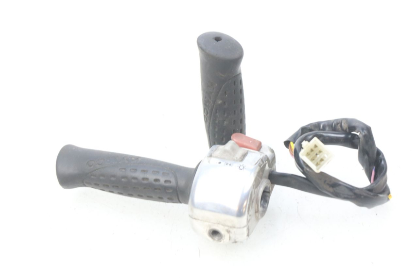 photo de PRZEŁĄCZNIK PRAWY KYMCO SENTO 50 (2008 - 2013) - Widok ogólny