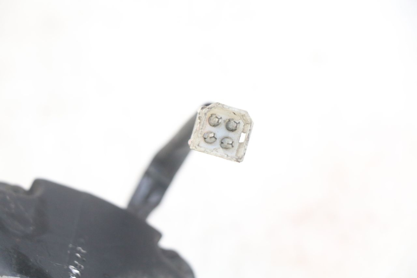 photo de PRZEŁĄCZNIK PRAWY MBK SKYLINER 125 (1998 - 2001) - Inny kąt widzenia