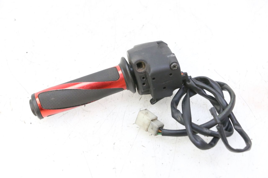 photo de PRZEŁĄCZNIK PRAWY APRILIA SR R 2T LC 50 (2018 - 2021) - Widok ogólny