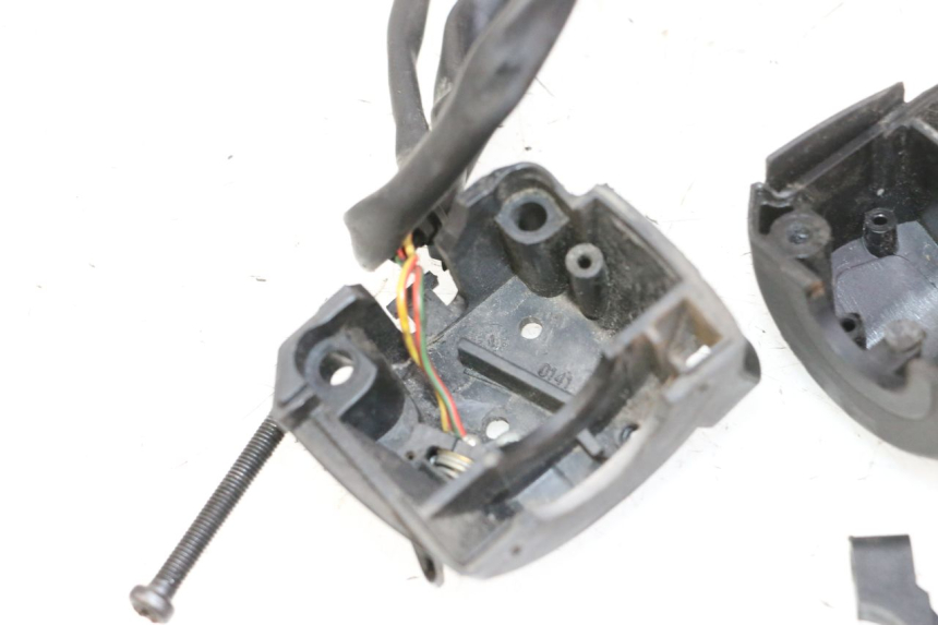 photo de PRZEŁĄCZNIK PRAWY APRILIA SR R 2T LC 50 (2018 - 2021) - Oznaczenia i referencje