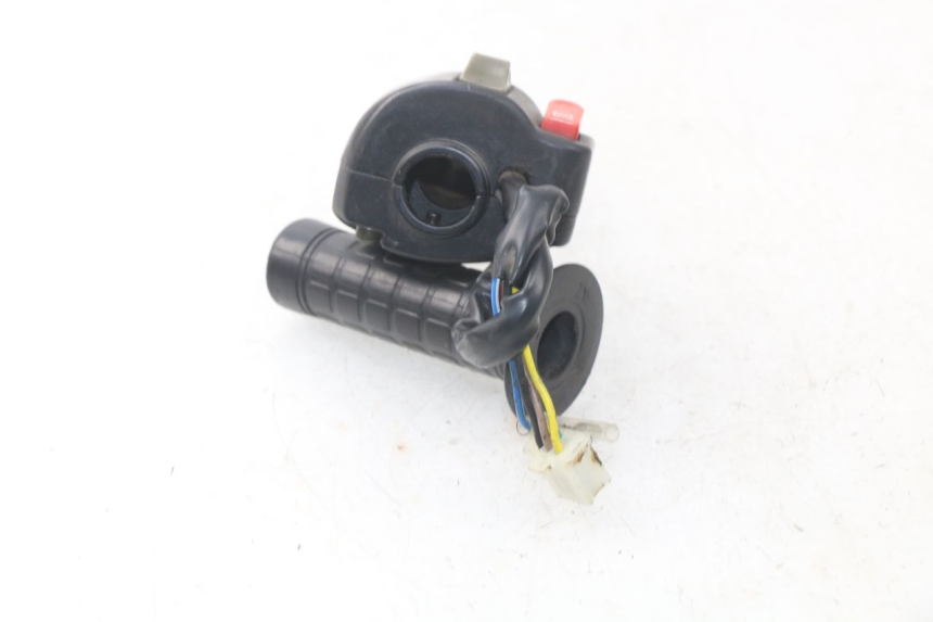 photo de PRZEŁĄCZNIK PRAWY FYM STRADA 50 (2007 - 2014) - Zoom stanu zużycia