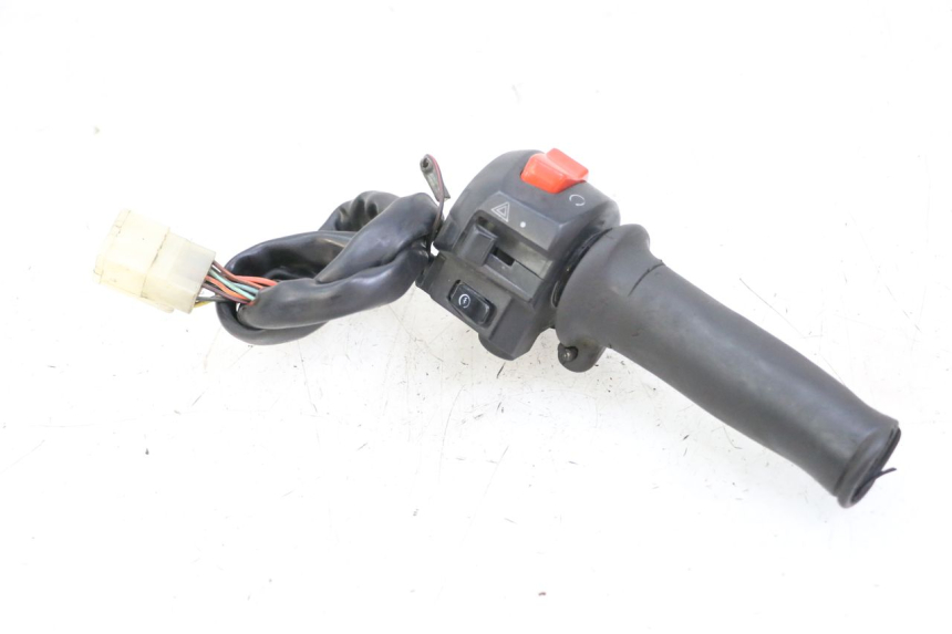 photo de PRZEŁĄCZNIK PRAWY SUZUKI BURGMAN 125 (2015 - 2017) - Widok główny