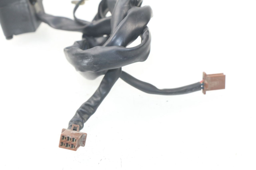 photo de PRZEŁĄCZNIK PRAWY YAMAHA TDM ABS 900 (2002 - 2014) - Inny kąt widzenia