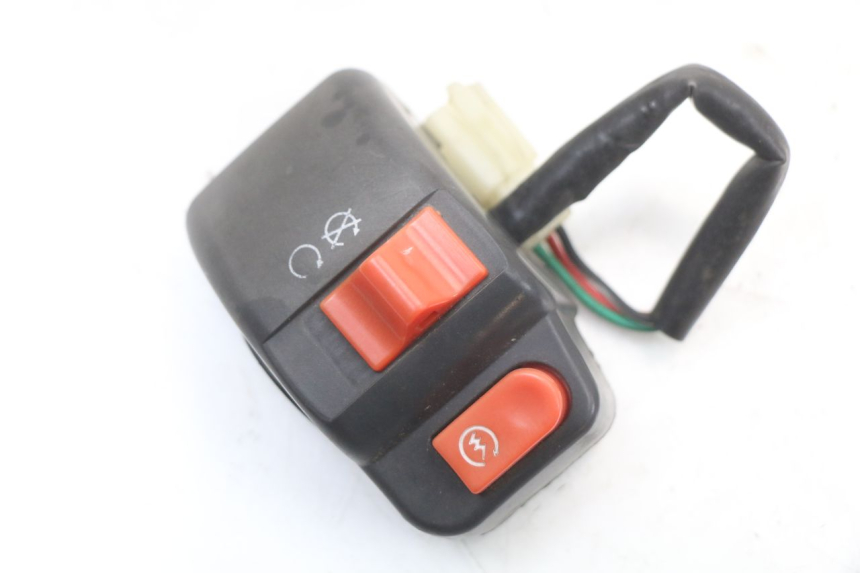 photo de PRZEŁĄCZNIK PRAWY BAOTIAN TRAVEL SPIRIT 50 (2010 - 2012) - Widok główny