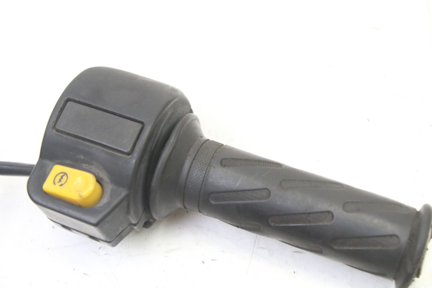 photo de PRZEŁĄCZNIK PRAWY PEUGEOT VIVACITY NEW 2T 50 (2008 - 2017) - Szczegół części